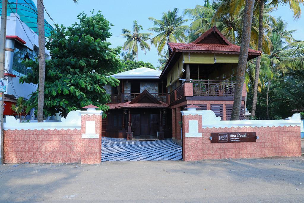 Sea Pearl Hotel Cherai Beach Exterior photo